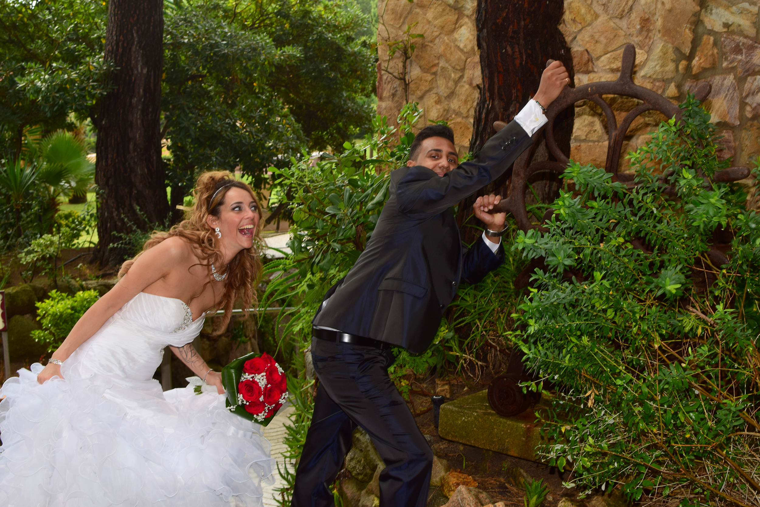 Emotivo reportaje fotográfico de la boda realizada en el hotel Eden Roc en Sant Feliu de Guixols