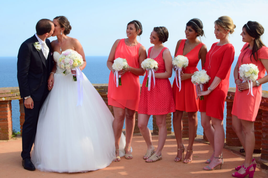 Fotografías de la preciosa boda celebrada en la ermita Sant Elm en Sant Feliu de Guixols y en el Hotel Mas Tapiolas de Santa Cristina d’Aro en la Costa Brava